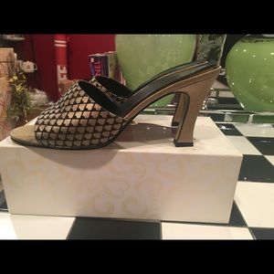 Vintage Victoria’s Secret Shoes. Sz L/size 9.5